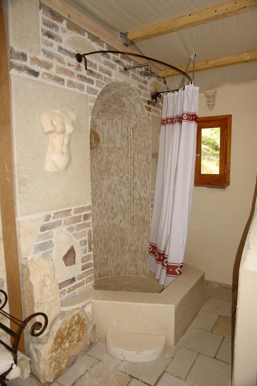 Musician'S Round House & Castello Villa Vatos Room photo